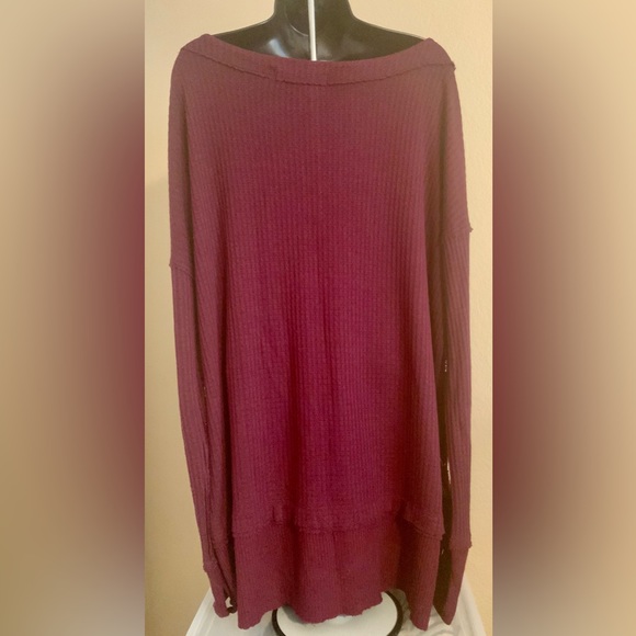 We The Free…Fits like L/ XLBurgundy tag size: M but is very oversized.P2P: 29 - Picture 3 of 11